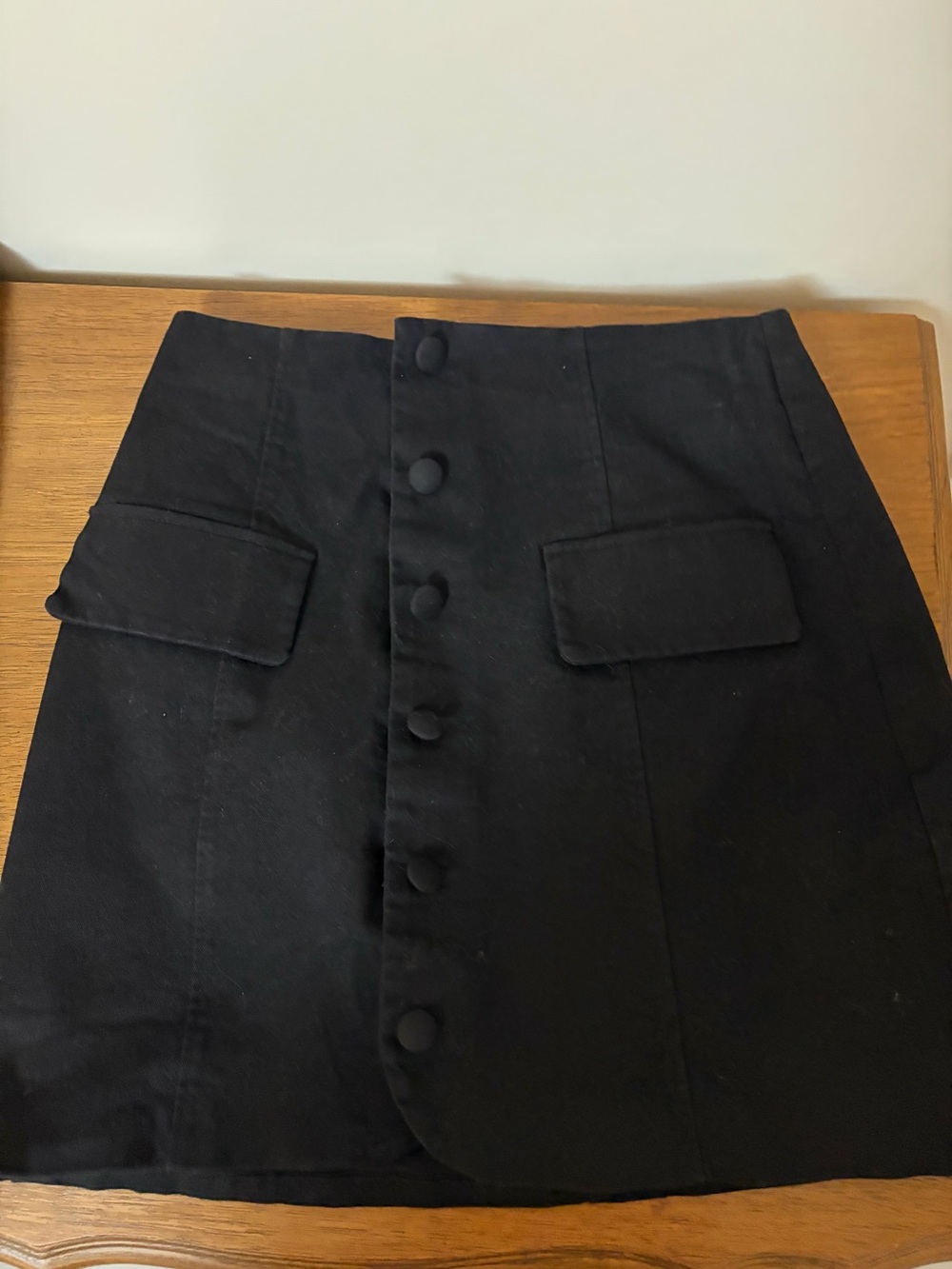 Francesca's Collections Black Button-Front Mini Skirt with Flap Pockets
